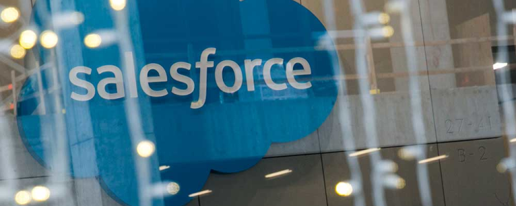 Revolutionizing ESG Reporting: Salesforce's AI-Powered Solution on PlayHub Top Blog